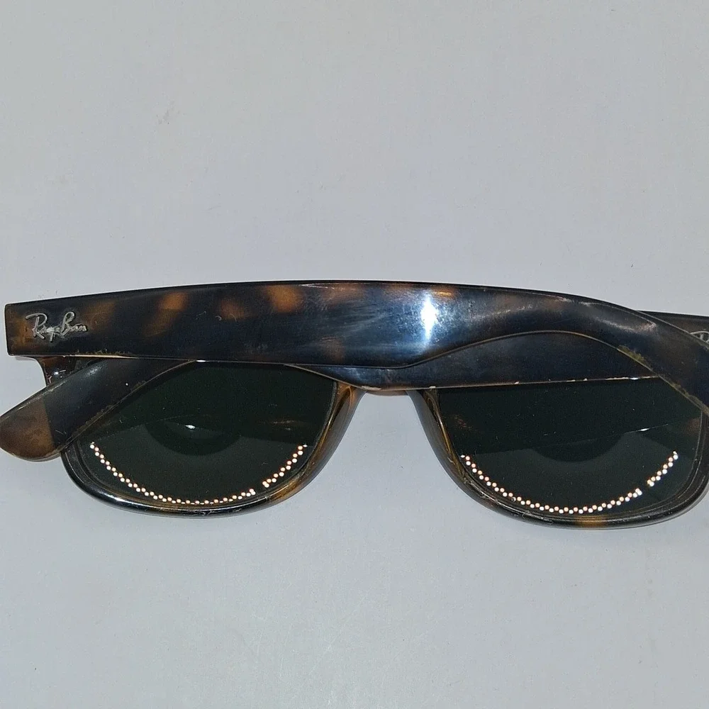 Ray-Ban Sunglasses Men's Tortoise Wayfarer Acetate Frame Classic Style